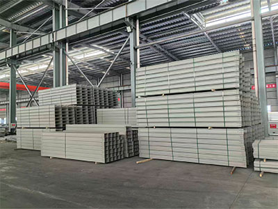 大面积的厂房仓库