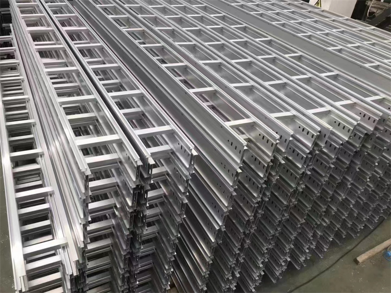 大跨距电缆桥架