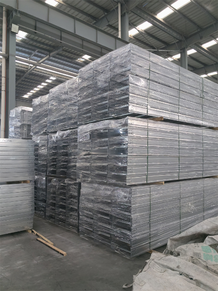 大跨距电缆桥架